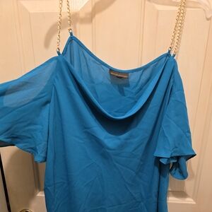 BOLD elements Green/Blue Off-Shoulder Blouse with Chain Straps